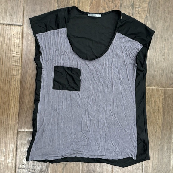 Smart Set Sleeveless Top - Picture 6 of 9